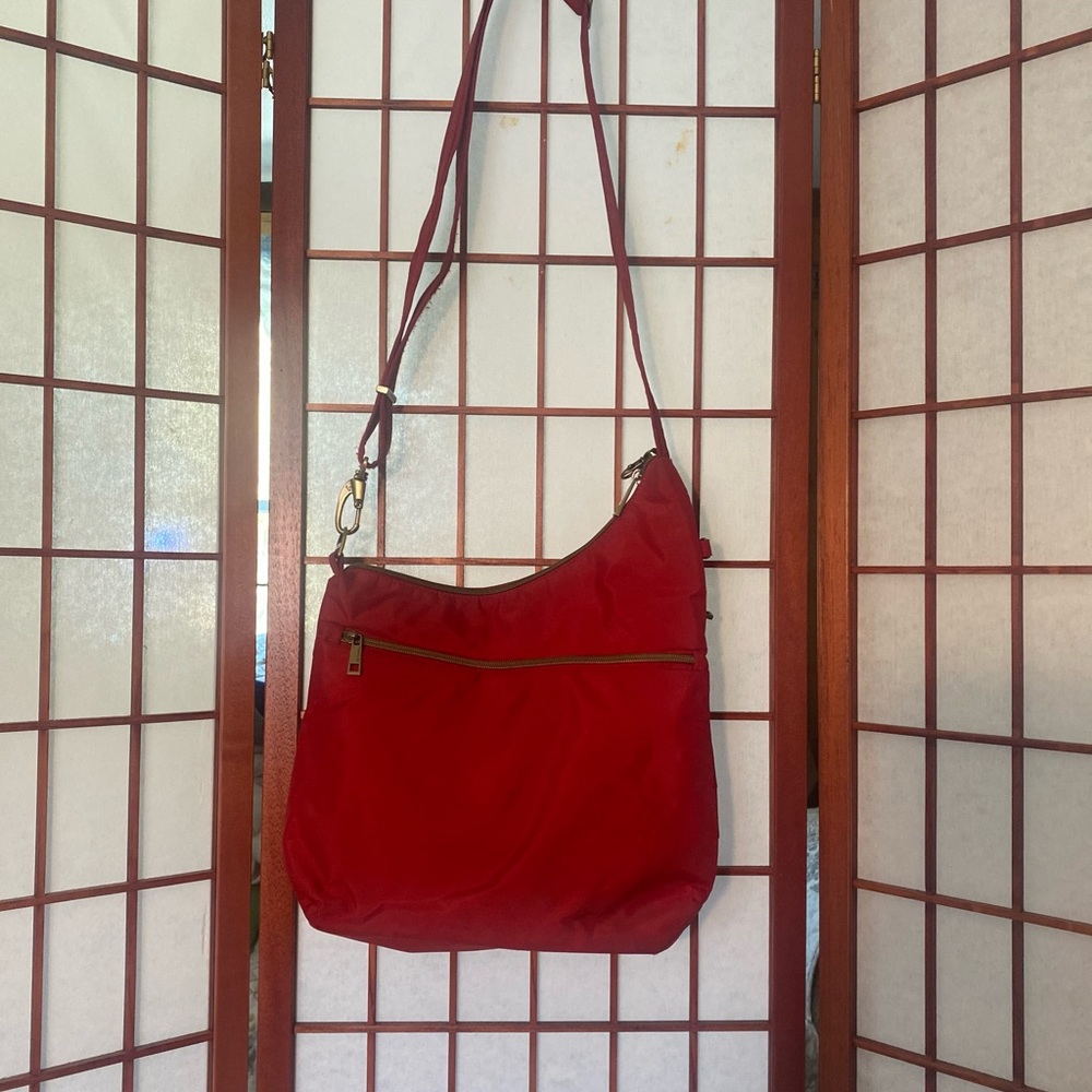 Travelon Crossbody Pepper Red used
